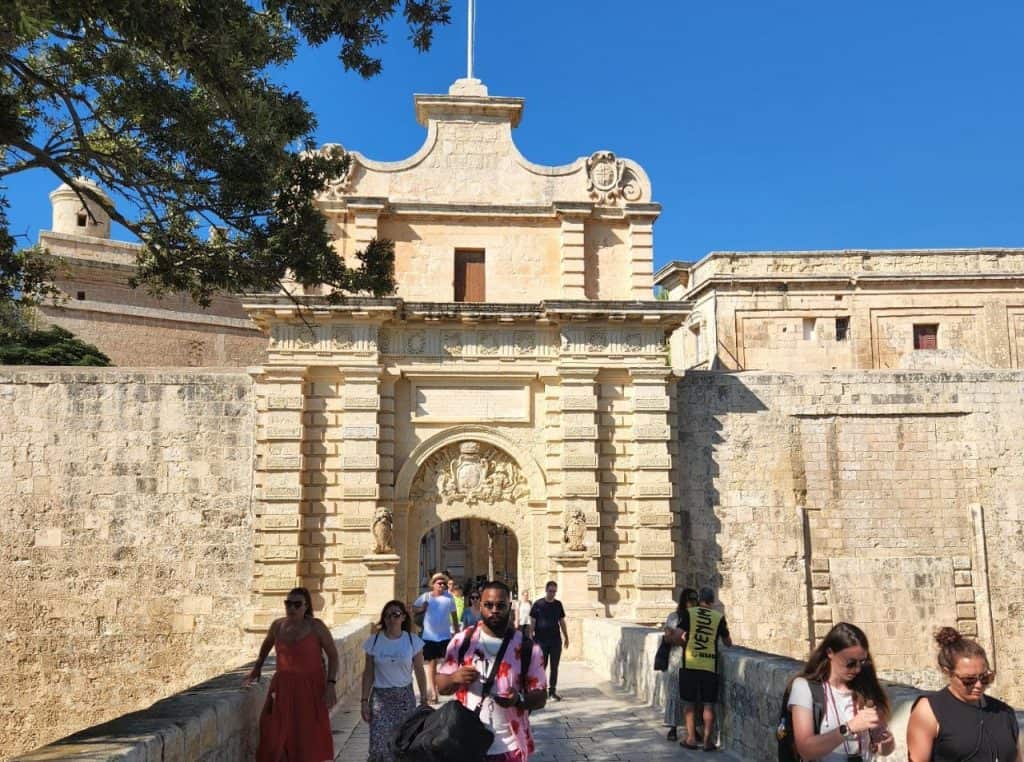 Portão de cidade de Mdina que apareceu no Game of Thrones - um ponto turístico para os cinéfilos